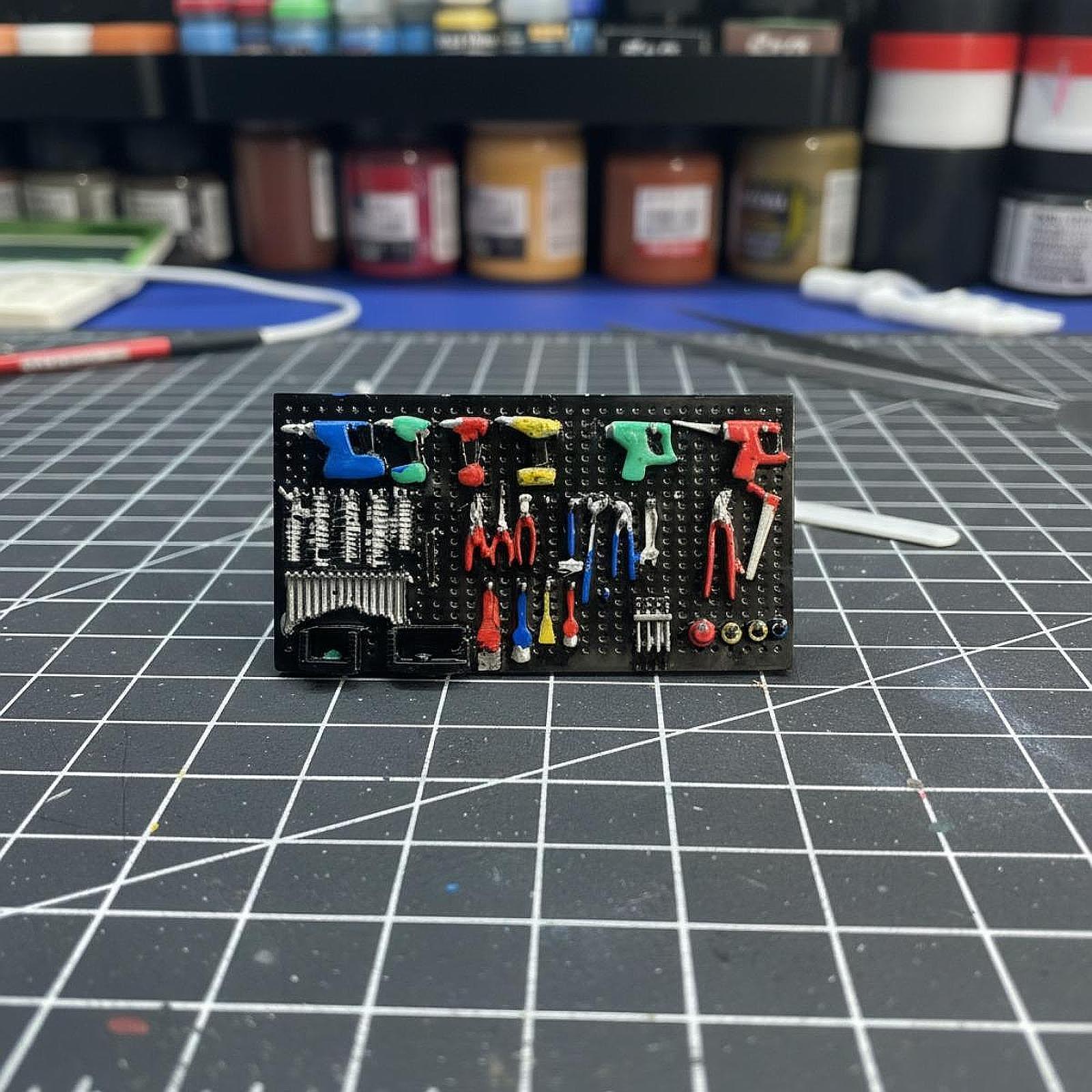 1:64 Electric Drill Pegboard M - Auto Repair Shop Layout review and price